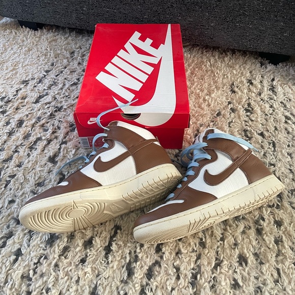 Nike Dunk Hi Retro - Picture 3 of 6